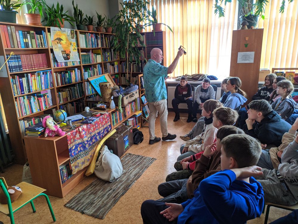 Szkoła Podstawowa nr 90 - podróżnik